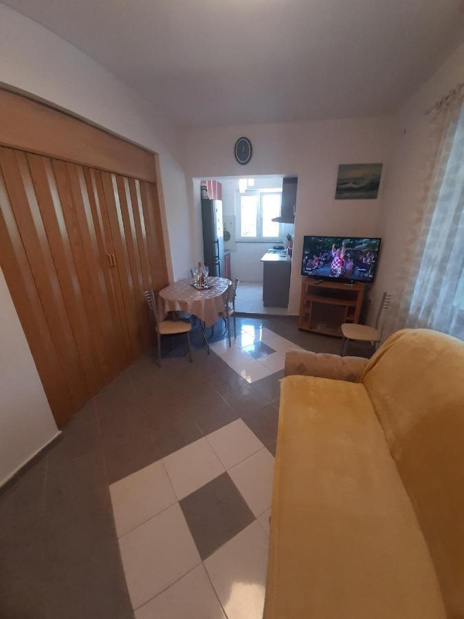 דראגה Apartments Borna מראה חיצוני תמונה