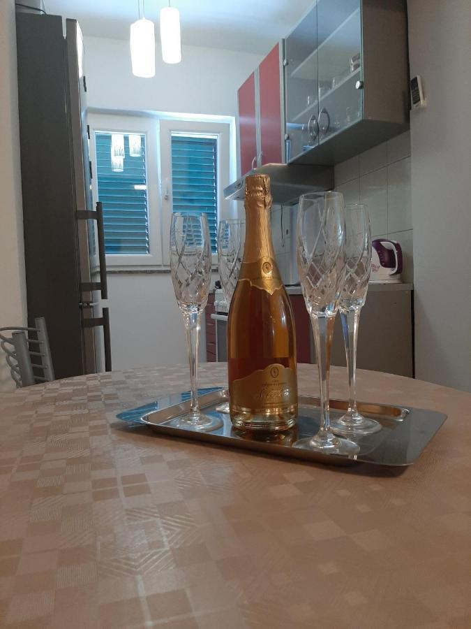 דראגה Apartments Borna מראה חיצוני תמונה