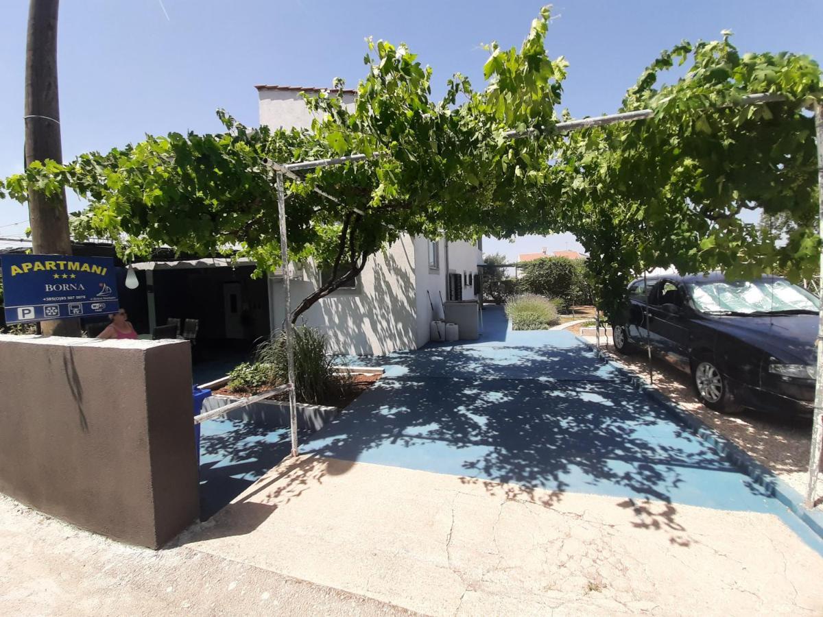 דראגה Apartments Borna מראה חיצוני תמונה